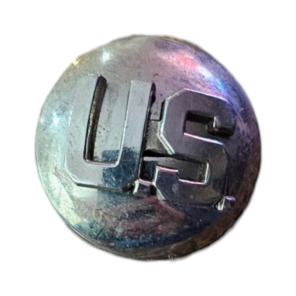 Vintage - 1940's to 1950s US Army Enlisted Man's "U.S." Branch Domed Pin. WWII​​